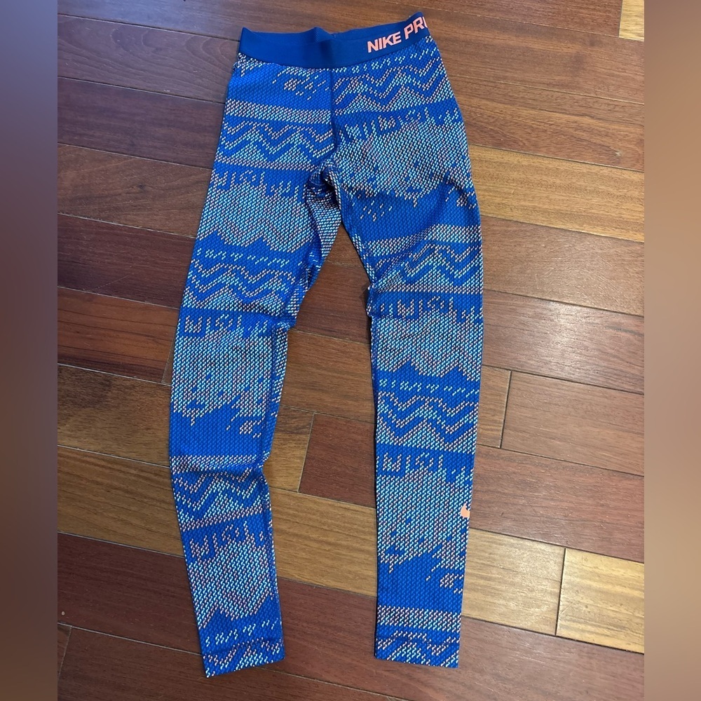 Nike Pro Vibrant Blue and White Leggings